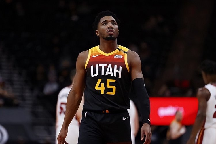 是他在巴黎 是他在巴黎