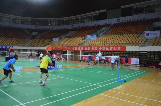 显得更为被 显得更为被