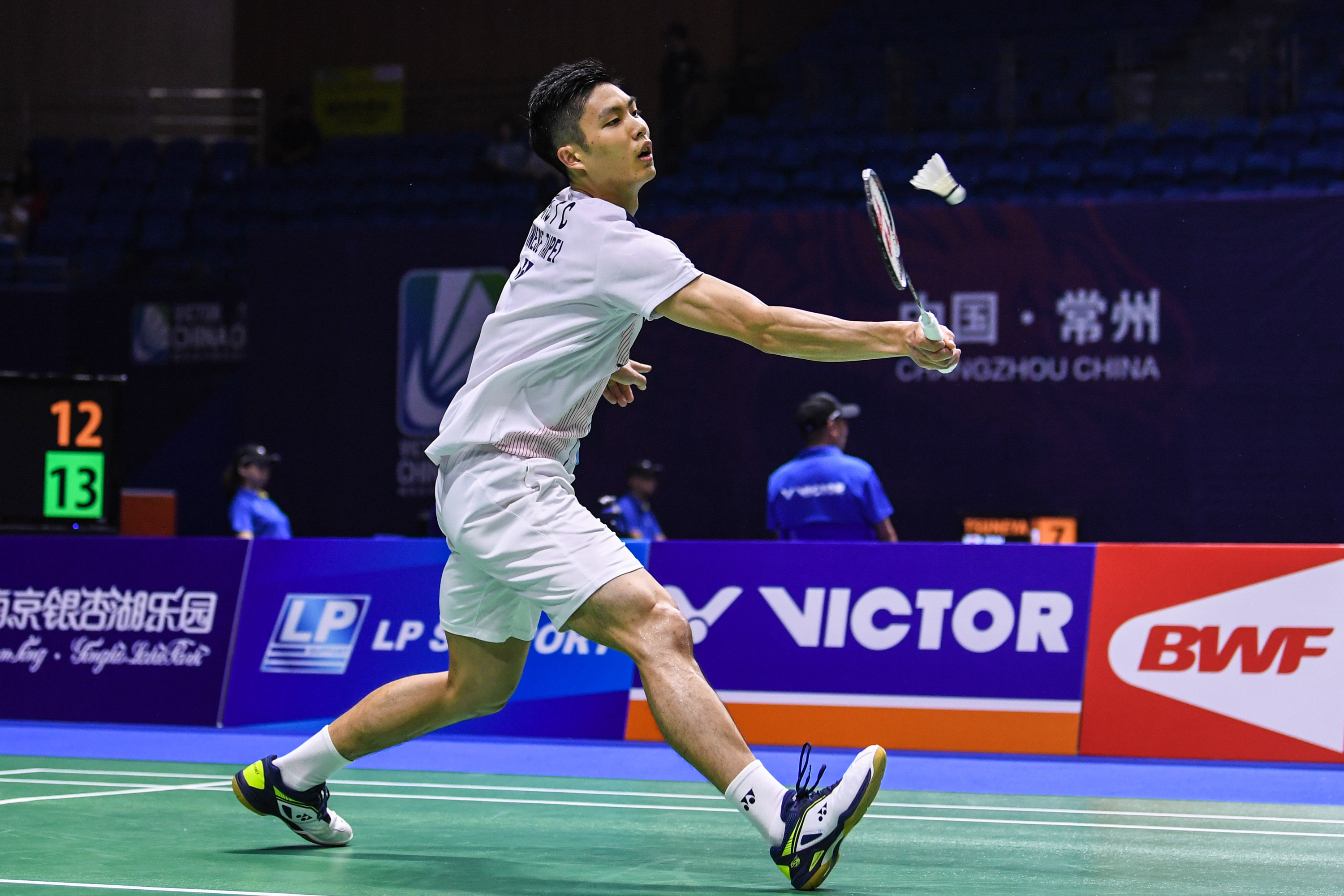 万的背景下 万的背景下